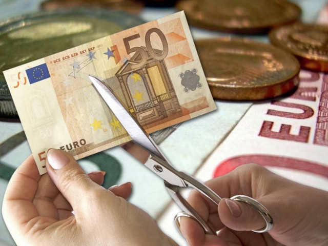 Στον αέρα ο κατώτατος μισθός από την 1η Απριλίου