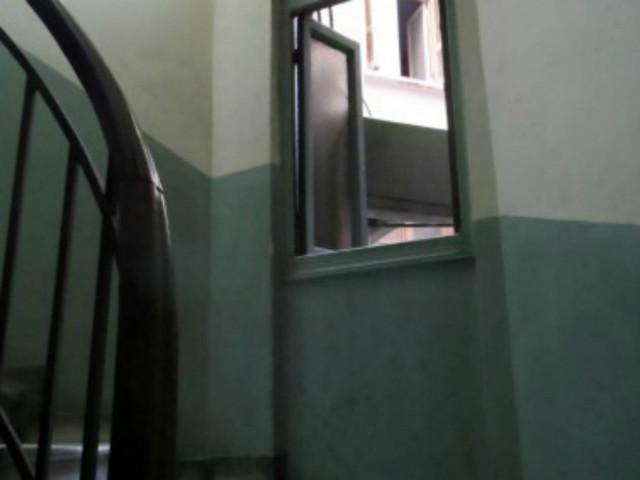 Ηλεία: Άκουσαν τα βήματα στη σκάλα και... πάγωσαν