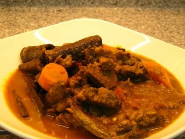 Νέο διατροφικό σκάνδαλο: Κρέας... σκύλου σε fast food!