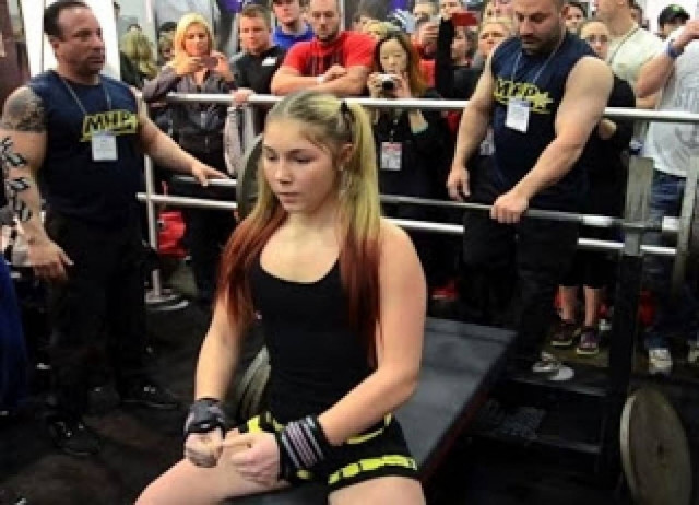 Βίντεο: 13χρονη Ρωσίδα σηκώνει 110 κιλά στον πάγκο
