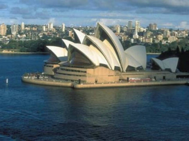 Διπλασιάζεται ο αυστραλιανός πληθυσμός λόγω μετανάστευσης