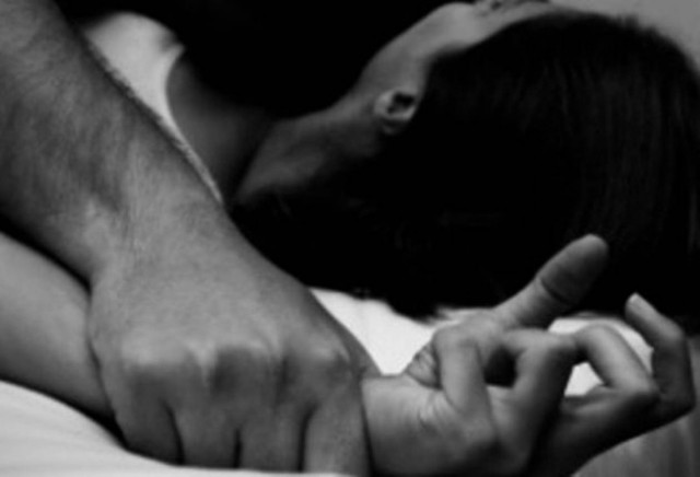 Πενήντα χρόνια στη φυλακή επειδή βίαζε υπάλληλό του