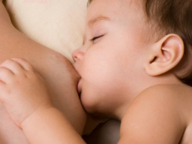 Πώς ο θηλασμός γιατρεύει τους κολικούς;