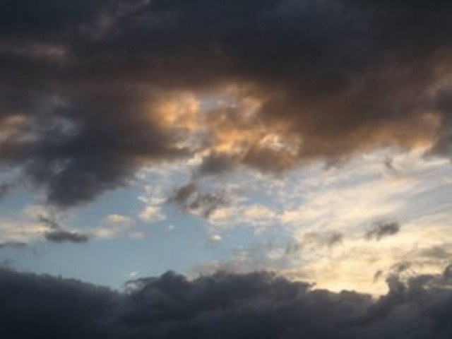 Με σύννεφα καλωσορίζουμε τον Απρίλιο