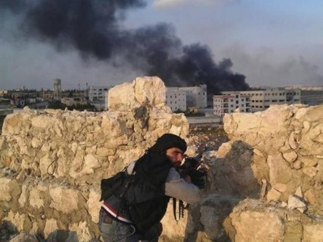 Η Δαμασκός κατηγορεί αντάρτες ότι πυρπόλησαν κοιτάσματα πετρελαίου