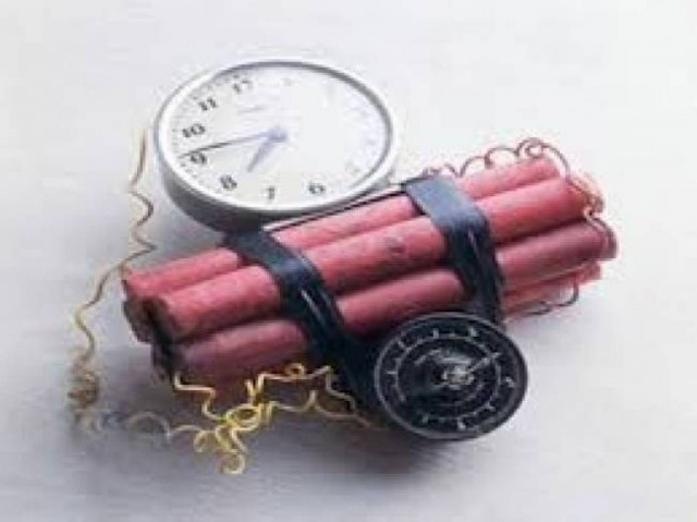 Τηλεφώνημα για βόμβα στην Τράπεζα Κύπρου στον Πειραιά