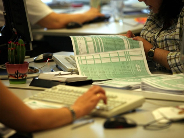 «Ραβασάκια» της εφορίας σε 2,3 εκατ. μικροοφειλέτες