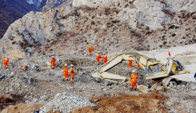 Θιβέτ: 59 πτώματα έχουν ανασυρθεί από τα σωστικά συνεργεία