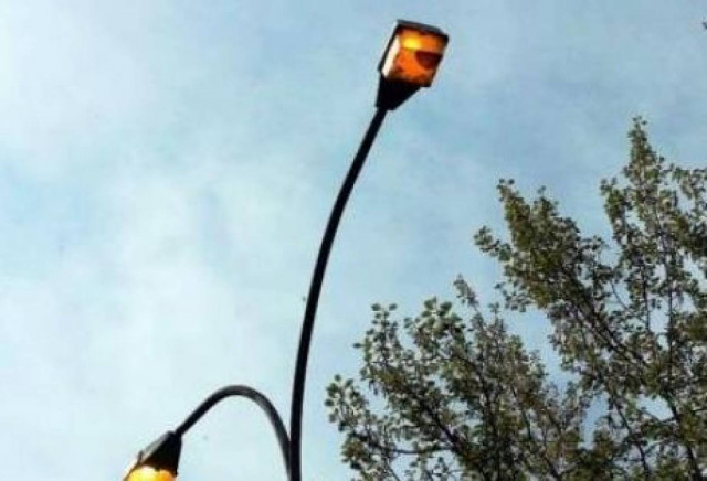 Πάτρα: «Ηλεκτροπληξία» από τις κλοπές καλωδίων ηλεκτροφωτισμού