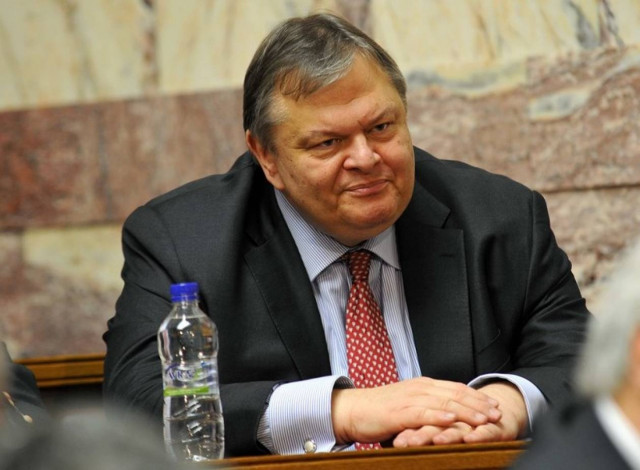 Σε εξέλιξη η κατάθεση Βενιζέλου στην Προανακριτική