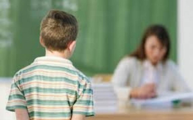 Ετοιμάζουν απολύσεις δασκάλων στα σχολεία