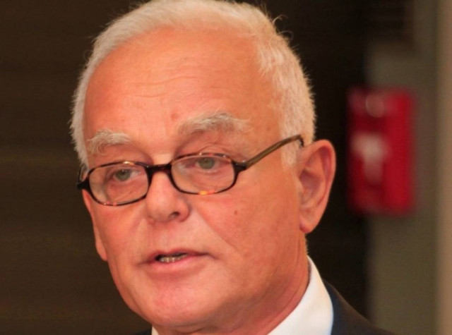 Υπ΄ατμόν ο Μανιτάκης!