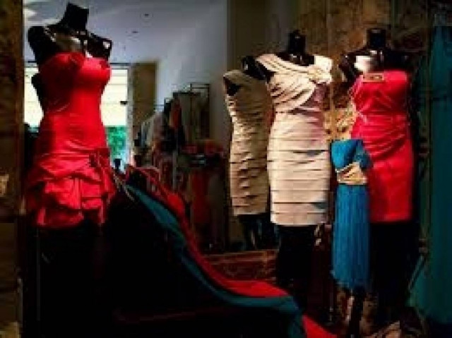 Hellastat: Μεγάλη πτώση στην αγορά επωνύμων ειδών ένδυσης και υπόδησης