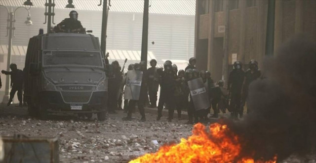 Αιματηρές συγκρούσεις στο Κάιρο