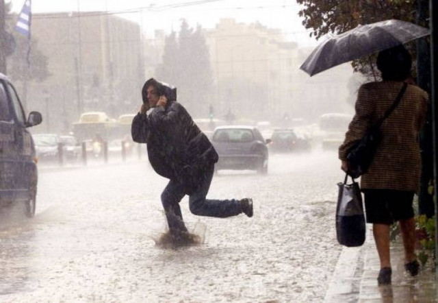 Δείτε ποιες περιοχές πλήττονται από την κακοκαιρία