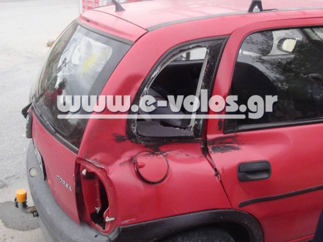 Βόλος: Σύγκρουση αυτοκινήτου με τρένο (pics-vid)