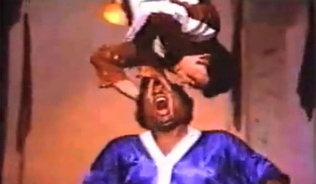 Βίντεο: Οι 5 πιο... τραγελαφικές σκηνές ξύλου στο Bollywood