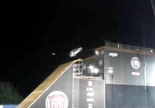 Βίντεο: Τρομερό fail σε event