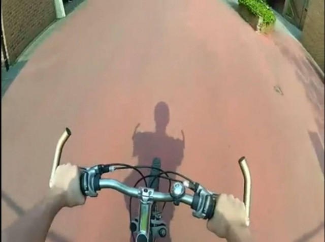 Δύο ποδηλάτες κάνουν συμβολικά τον γύρο της Αδριατικής