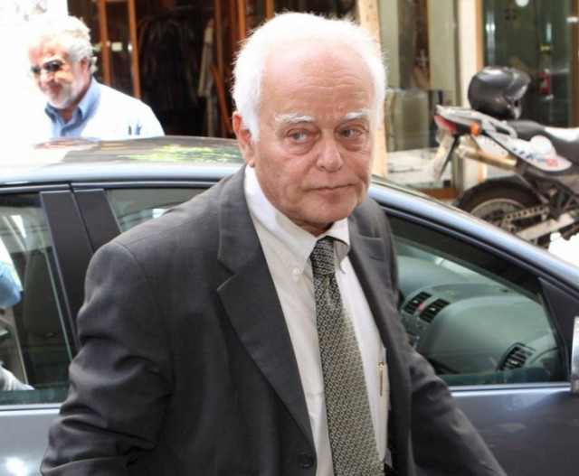 Με συμμετοχή Μανιτάκη το ραντεβού Στουρνάρα - τρόικας