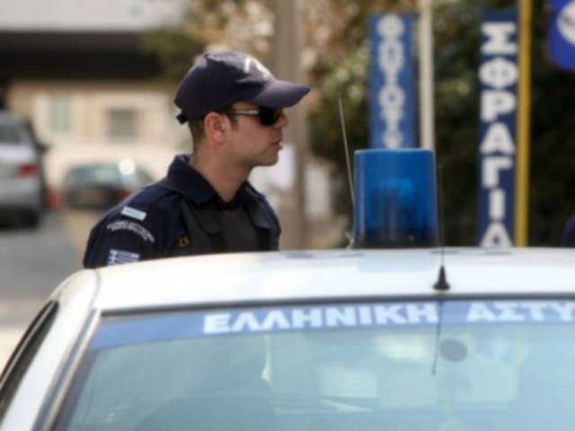 Εκλεψε 13.000 ευρώ από τράπεζα με όπλο ένα... σημείωμα!