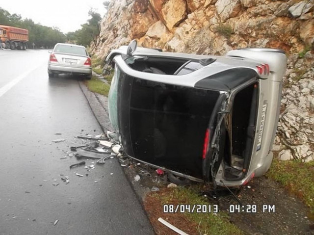 Ρόδος: Γλύτωσε από θαύμα 60χρονος οδηγός