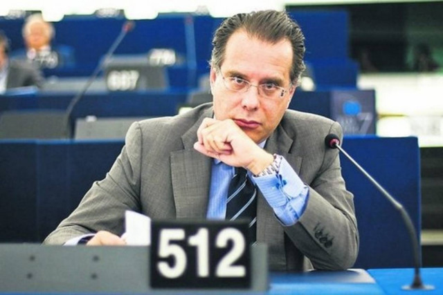 Ο ρομαντικός κ. Κουμουτσάκος!