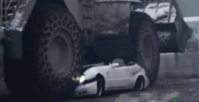 Βίντεο: Δεν υπάρχει - Δείτε τι έκανε στον εργοδότη του μετά τον καυγά