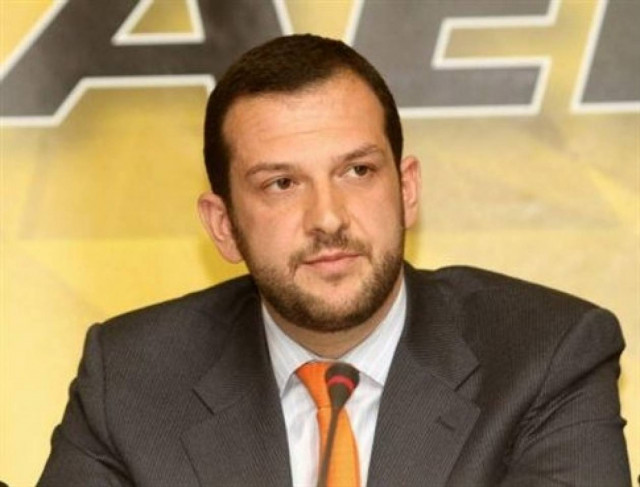 Παραδόθηκε και ο Αδαμίδης της ΑΕΚ