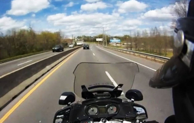 Απίστευτο βίντεο: Καταδίωξη μέσα από τα «μάτια» ενός αστυνομικού