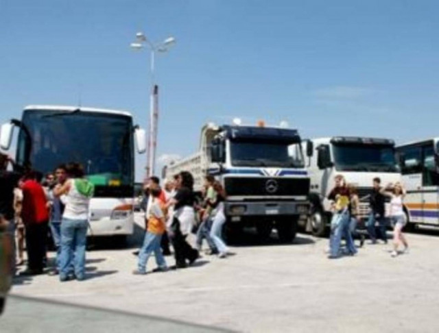 Η κρίση «κόβει» τις πενθήμερες στα σχολεία