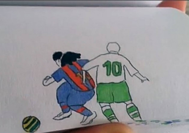 Βίντεο: Δείτε τον Ronanldinho να... μαγεύει σε ένα χαρτί!