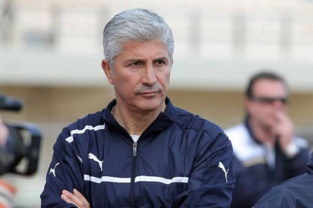 Κεραυνοί από Μανωλά για ΑΕΚ: «Είναι όλοι ανίκανοι...»