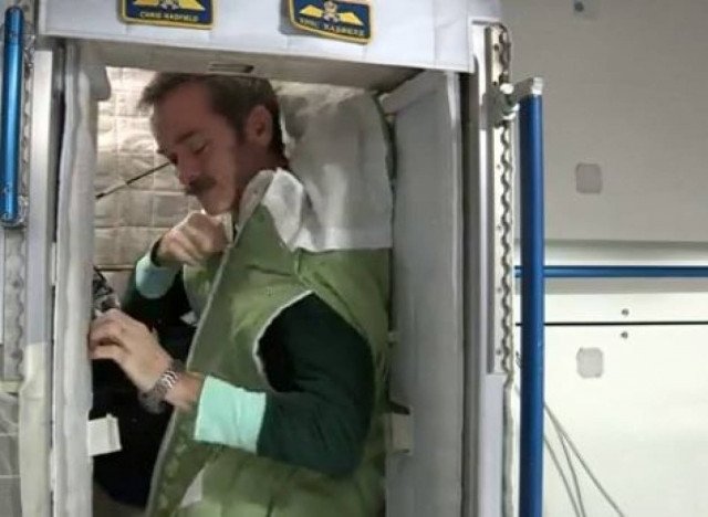 Πώς κοιμούνται οι αστροναύτες στο διάστημα;