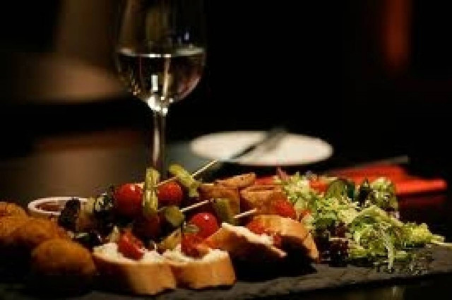 ΙΟΒΕ: Μοχλός ανάπτυξης η βιομηχανία τροφίμων-ποτών