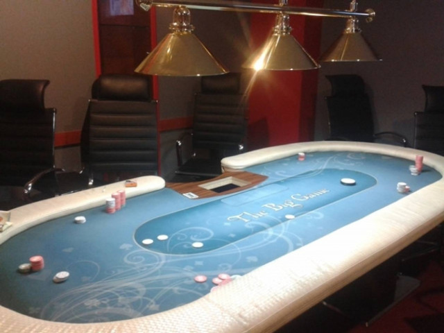 Πήγαν να «ρεφάρουν» και τους πέρασαν χειροπέδες