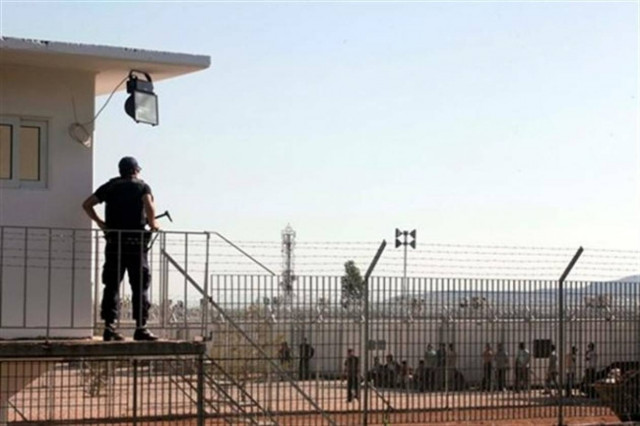 Ψάχνουν το στρατόπεδο που θα μετατραπεί σε κέντρο κράτησης οφειλετών