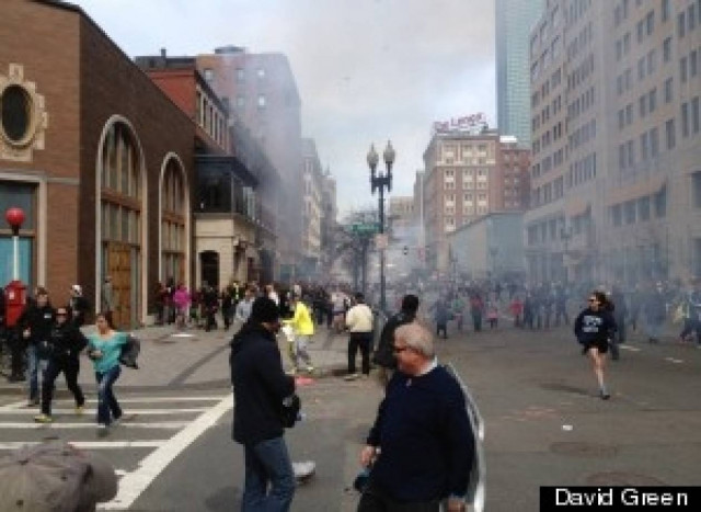 Βοστώνη: Νέα φωτογραφία του ενός υπόπτου εμφανίστηκε στο Facebook