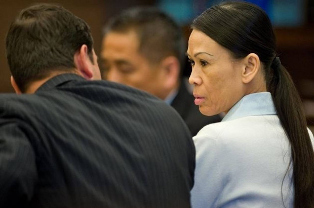 Νάρκωσε τον σύζυγό της και του έκοψε το...