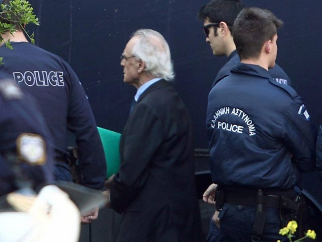 Ο Άκης παίζει τα ρέστα του!