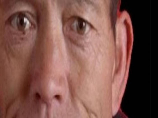 Έχει να βγει από το σπίτι του 5 χρόνια λόγω του... (pics)