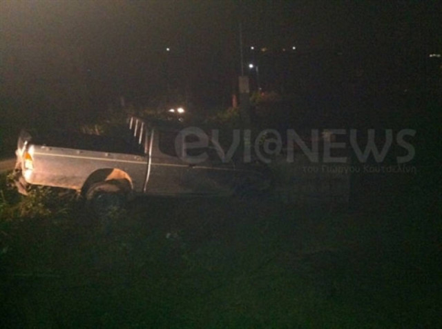 Αυτοκίνητο έπεσε πάνω σε στάβλο (pics)