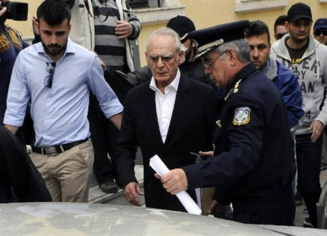 Η μεταγωγή του Άκη Τσοχατζόπουλου στο Εφετείο (φωτό)