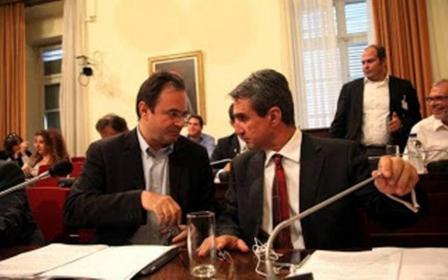 Στη Βουλή δικογραφία κατά Παπακωνσταντίνου-Λοβέρδου