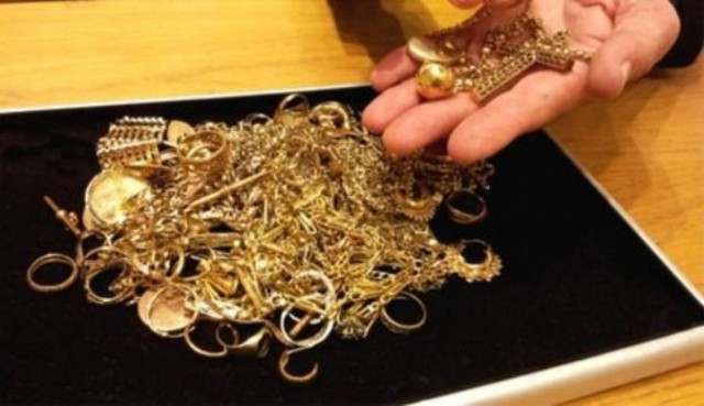 Συλλήψεις για «ακάλυπτα» ενεχυροδανειστήρια