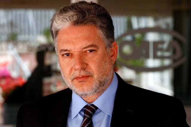 Μένει μέχρι να τον διώξουν ο Η. Κικίλιας