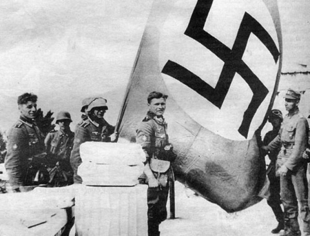 LIVE: Η συζήτηση στη Βουλή για τις γερμανικές αποζημιώσεις