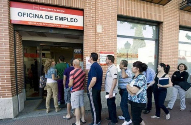 Ισπανία: Σε ποσοστό-ρεκόρ 27,16% η ανεργία
