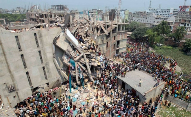 Μπαγκλαντές: 40 επιζώντες εντοπίστηκαν από τα σωστικά συνεργεία