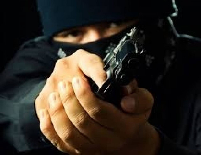 Ένοπλος σκόρπισε τον τρόμο σε τράπεζα